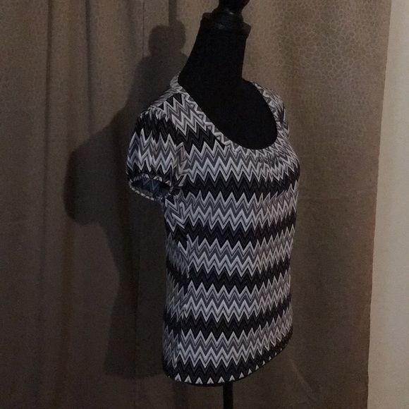 Soft silky blouse - Picture 2 of 3